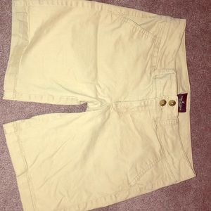 American eagle capris